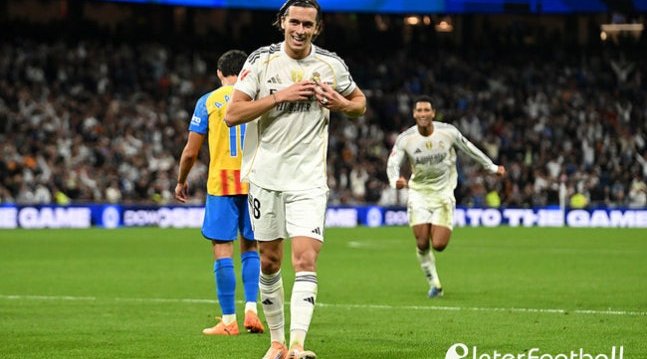 "맨유 유스 출신 카레라스, 레알 마드리드에서의 성공과 텐 하흐의 결정이 남긴 영향"