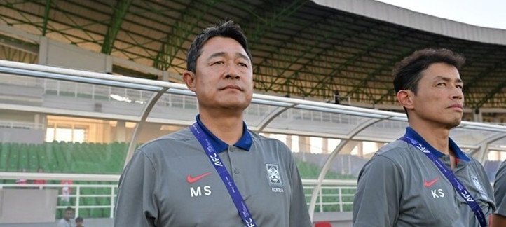 일본 축구의 감동적인 순간: 모리야스 감독의 오열과 '하늘에 계신 분들 위해 싸우겠다'는 다짐의 의미